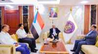 الكثيري يطّلع على سير العمل بمصلحة الضرائب ومكاتبها بالمحافظات &nbsp;