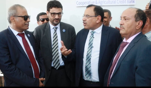 الوزير السقطري يشيد بدور "كاك بنك" في إنجاح فعاليات المعرض الوطني الأول للبن في العاصمة عدن