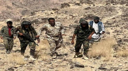 العميد الكليبي يتفقد الخطوط الأمامية لقوات العمالقة الجنوبية ودفاع شبوة في مديريات بيحان