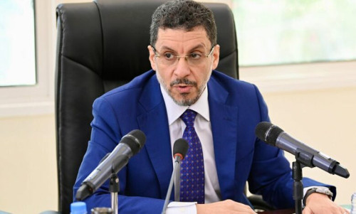 رئيس الوزراء يصدر قرارا بتشكيل لجنة مناقصات شراء وقود محطات توليد الكهرباء