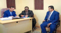 المحافظ بن الوزير يتفقد جمعية تأهيل المكفوفين ويوجه بمنحهم قطعة أرض لبناء مقر للجمعية