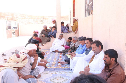 انتقالي المهرة يبحث مع السلطة المحلية بمديرية حاث سبل التعاون والتنسيق المشترك