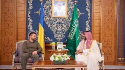 ولي العهد السعودي يؤكد حرص المملكة ودعمها لحل الأزمة الأوكرانية