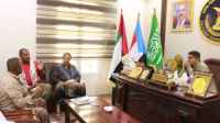 رئيس تنفيذية انتقالي حضرموت يطلع على حيثيات مقتل العمودي في الصومال