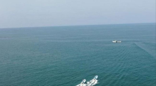 هيئة بحرية بريطانية تعلن عن تعرض سفينة لهجوم على بعد 23 ميلًا بحريًا شرق المخا