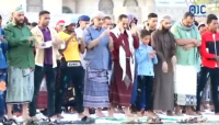 وكيل محافظة الضالع الحريري يؤدي صلاة عيد الفطر المبارك مع جموع المصلين  
