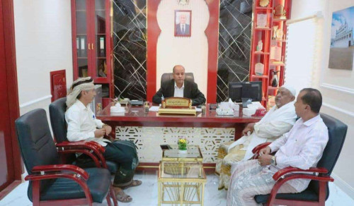 انتقالي سيئون يبحث سبل تعزيز العمل المشترك مع السلطة المحلية بالمديرية