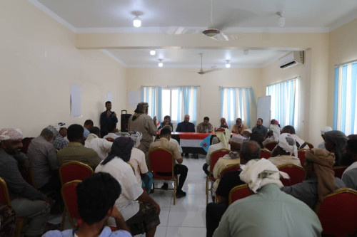 رئيس تنفيذية انتقالي حضرموت يلتقي قيادة انتقالي الديس الشرقية والسلطة المحلية بالمديرية 