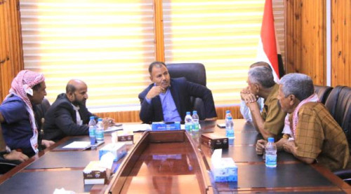 رئاسة كتلة وادي حضرموت للجمعية الوطنية تناقش وضعية المرافق الخدمية مع وكيل المحافظة بالوادي والصحراء