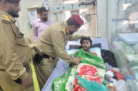 المشوشي يطمئن على جرحى اللواء (43) عمالقة جنوبية في مشافي العاصمة عدن