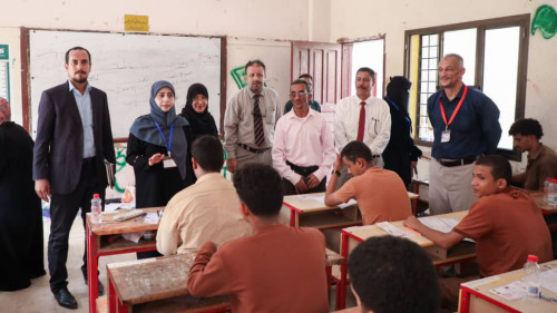 لجنة التعليم العام بالجمعية الوطنية تتفقد عددا من مراكز امتحانات الثانوية العامة بالعاصمة عدن