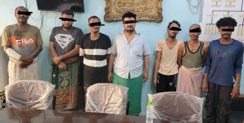 الإطاحة بعصابات تستخدم وسائل نقل "باصات" لنهب المواطنين بالعاصمة عدن