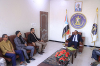 رئيس تنفيذية انتقالي شبوة يلتقي عدداً من ابناء المحافظة الخريجين من قسم العلوم السياسية 