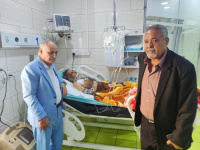 النمري والشعوي يطمئنان على صحة الشيخ السعيدي