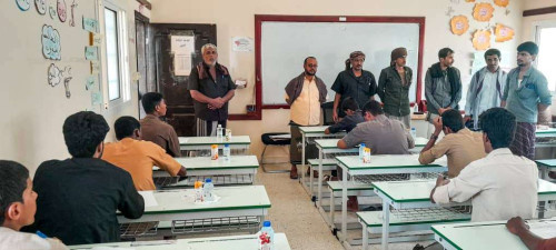 انتقالي حوف يتفقد سير الامتحانات النهائية لطلاب الثانوية العامة بالمديرية