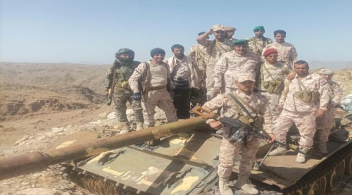 قائد اللواء الخامس حماية رئاسية يشيد بجاهزية المقاتلين في الحد بيافع