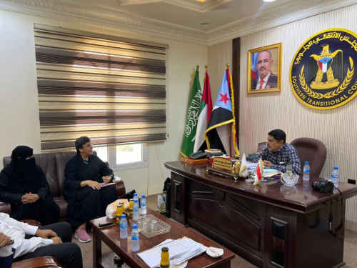 رئيس تنفيذية انتقالي حضرموت يلتقي الأكاديمية والخبيرة الدولية الدكتورة إلهام مانع