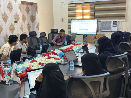 منسقية الانتقالي بجامعة حضرموت تختتم دورة تدريبية في البرنامج الإحصائي (SPSS)