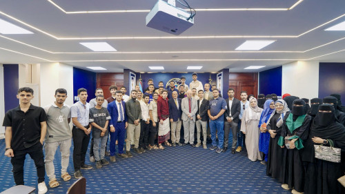 نائب رئيس الجمعية الوطنية يستقبل عددا من طلاب جامعات عدن ولحج وابين للتعريف بعمل الجمعية 