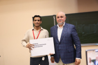 الطالب الجنوبي عبدالرحمن معوضة يلتقي وزير الطاقة الروسي على هامش منتدى "إنجير 2025" للطاقة