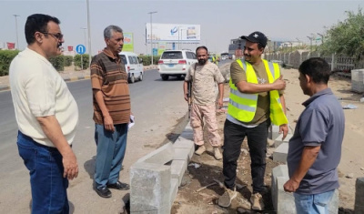 مدير عام المنصورة يتفقد مشروع إعادة تأهيل المساحات الترابية لتعزيز المشهد الحضري
