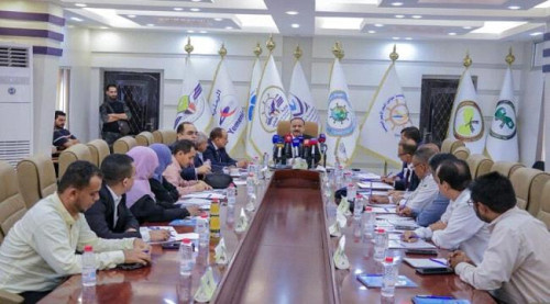 الوزير حُميد يوجه بإنشاء غرفة عمليات عاجلة لمواجهة تلوث البحر الأحمر