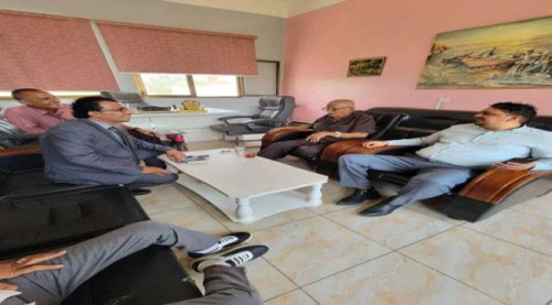 لملس يتكفل بنفقات علاج الموسيقار بن غودل
