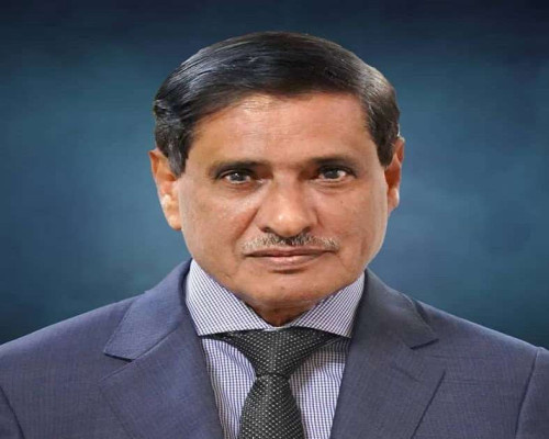البحسني يعزي في وفاة الشخصية الرياضية والعسكرية الكابتن عوض خميس بامؤمن