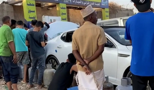 تجدد أزمة الغاز في العاصمة عدن وسط صعوبات في الإمداد 