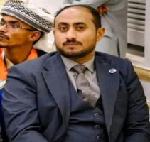 قائد اللواء الأول مشاة يهنئ الشيخ عبد الرحمن جلال شاهر الصبيحي بمناسبة تعيينه أمينًا عامًا للأمانة العامة لهيئة رئاسة المجلس الانتقالي الجنوبي