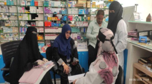 حملات رقابية لضبط أسعار الأدوية في مديريات العاصمة عدن