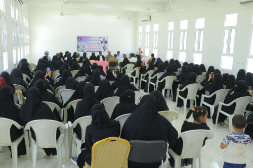 انتقالي وادي وصحراء حضرموت يختتم المخيم الصيفي الأول للفتيات بمديرية القطن