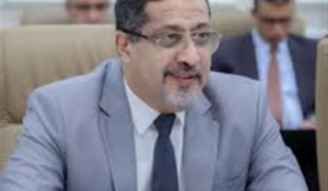وزير العدل يصدر تعميماً بمنع التعامل بالعملات الأجنبية وحصر المعاملات بالعملة الوطنية