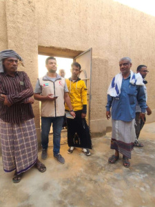 انتقالي شبام والهلال الأحمر الإماراتي يتفقدان الأضرار التي لحقت بعدد من المساكن بالمديرية