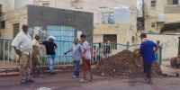 انتقالي العاصمة عدن يواصل نزولاته التفقدية لأضرار السيول ورفع مخلفات الأمطار