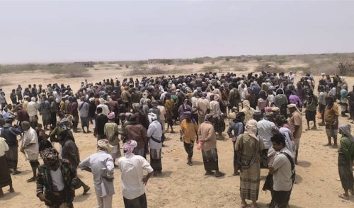 انتقالي أحور والسلطة المحلية يشيّعان جثمان الشهيد الجندي صالح منذوق اليحوي