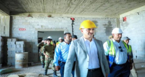 لملس يطّلع على مستوى إنجاز مشروعي مدينة الشيخ محمد بن زايد الطبية وشلالات عقبة عدن السياحي ومبنى السلطة المحلية بصيرة