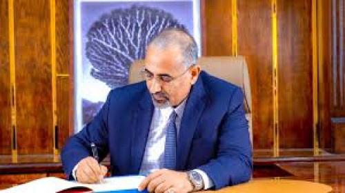 النقابة العامة للتعليم الفني والتدريب المهني بالعاصمة عدن تعلن تأييدها الكامل لقرارات الرئيس الزبيدي