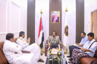 فريق التوجيه والرقابة الرئاسي يلتقي مدير الشركة العربية للمنتجات البحرية بالمهرة