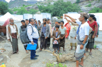 هيئة الشؤون الاجتماعية بالأمانة العامة تطلع على أوضاع النازحين في مخيمات قرية قرين بمحافظة لحج