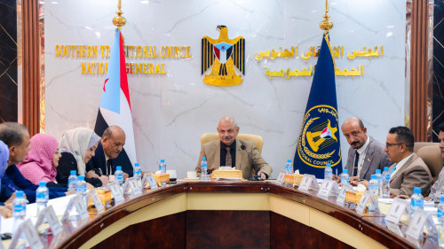 الهيئة الإدارية للجمعية الوطنية تشيد بجهود الرئيس الزُبيدي في تعزيز حضور الجنوب بالمحافل الدولية
