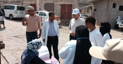 مسؤولو من منظمة الصحة العالمية ينفذون نزولا ميدانيا لمتابعة حملة التحصين ضد شلل الأطفال بمديرية التواهي