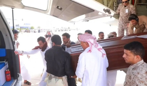 تشييع رسمي وشعبي مهيب للفقيد الشيخ محمد الزويدي بالمهرة