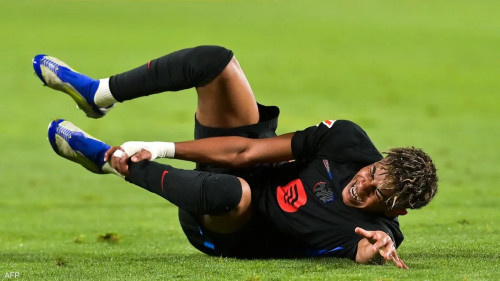 برشلونة يكشف طبيعة إصابة نجمه لامين يامال ومدة غيابه عن الملاعب