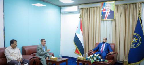 الأمين العام للمجلس الانتقالي يلتقي وكيل قطاع الصناعة بوزارة الصناعة والتجارة