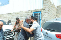 رئيس هيئة الإعلام والثقافة يقدم واجب العزاء والمواساة لأسرة المناضل كمال الجبني