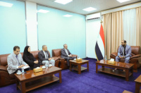 الأمين العام للمجلس الانتقالي يبحث مع اللجنة الدولية للصليب الأحمر جهودها الإغاثية والانسانية في محافظات الجنوب