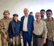 الرئيس الزُبيدي يزور القائد صلاح الشنفرة ويؤكد على وحدة الصف الجنوبي