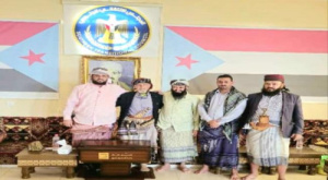 العميد الوالي يزور الشيخ عبدالرب النقيب للاطمئنان على صحته ويثمن مواقفه الوطنية