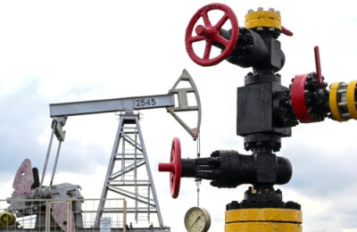 أسعار النفط تعزز مكاسبها